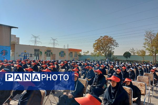 جشن عاطفه‌ها،  تجلی مهربانی دانش‌آموزان کهریزک 