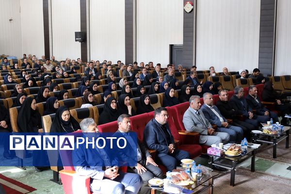 مراسم هفته پیوند اولیا و‌ مربیان در آذربایجان غربی