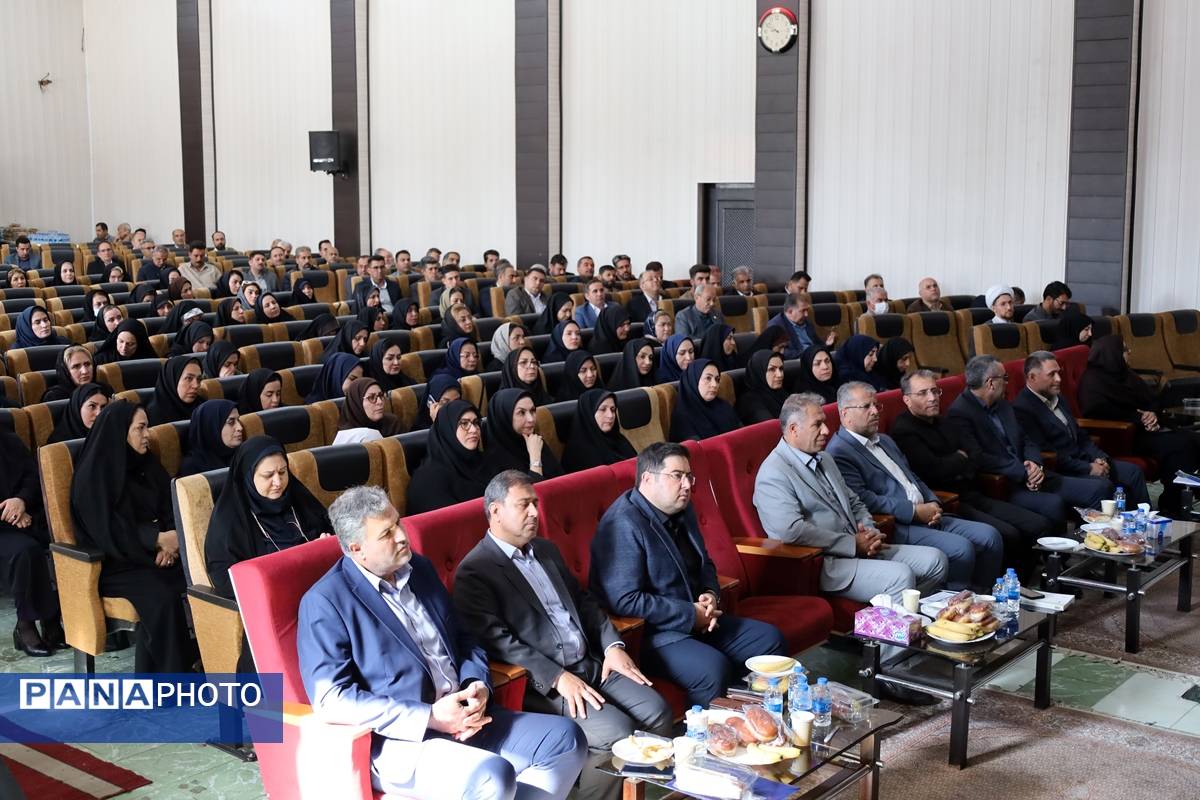 مراسم هفته پیوند اولیا و مربیان در آذربایجان غربی