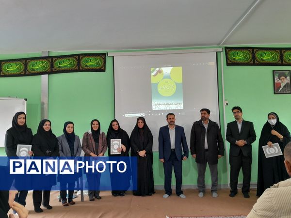 رونمایی از سه اثر به قلم سه دبیر دماوند