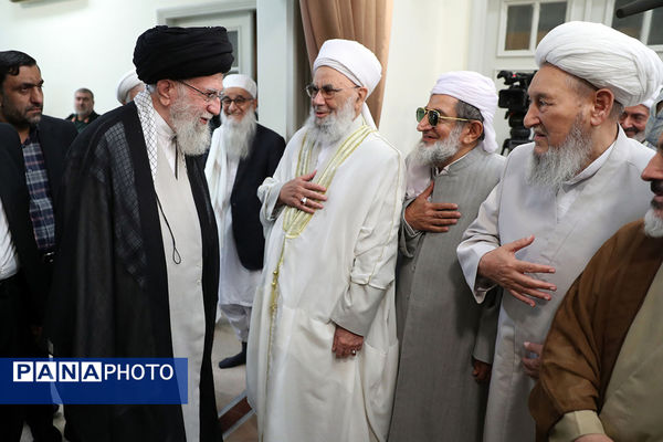 دیدار جمعی از علما و بزرگان اهل سنت کشور با رهبر انقلاب