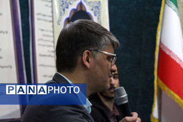 مراسم معنوی اعتکاف دانش‌آموزان پسر یزدی در فهرج