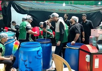 خدمت رسانی موکب مجمع فرهنگی رهروان راه شهدا استان اصفهان 