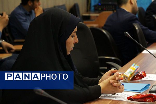 جلسه هماهنگی پویش سفیران اربعین در بهارستان‌دو 