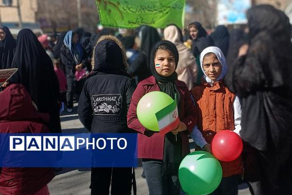 مردم شهر صغاد حامی آرمان‌های انقلاب با حضور در راهپیمایی ۲۲ بهمن