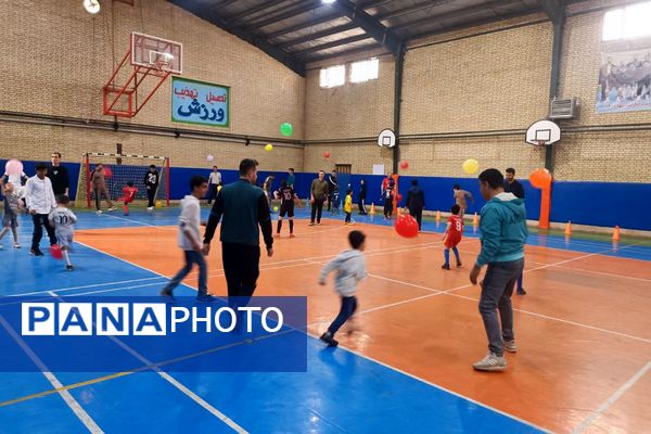 مسابقه ورزشی «روز پدر و پسری» طرح شهید خرازی در دبستان پسرانه علامه طباطبایی پیشوا