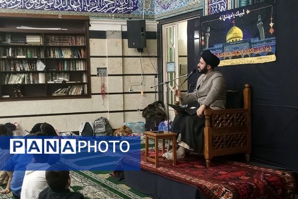 مراسم اعتکاف دانش‌آموزی در بهارستان‌۲ آغاز یک سفر معنوی