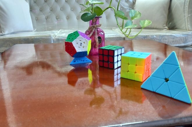 مکعبی با ۴۳ کوینتیلیون حالت