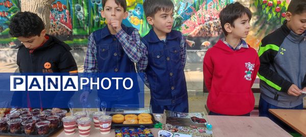 برگزاری بازارچه دانش‌آموزی در مدرسه شهدای فرهنگی شهرستان شیروان