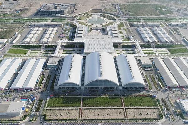 چمران: مدیریت شهر آفتاب نقش مؤثری در ارتقای این نمایشگاه داشته است