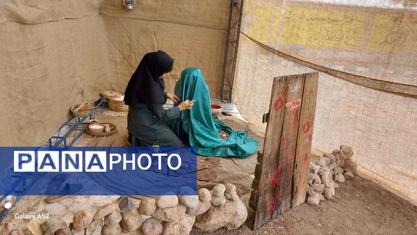 افتتاح نمایشگاه نبرد ناتمام در دبیرستان صدرا ابرکوه