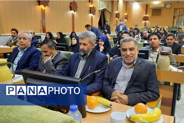 تجلیل از برگزیدگان پژوهشگر خراسانی در مشهد