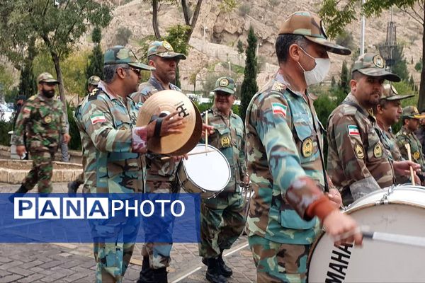 تشییع پیکر پاک و مطهر شهدای گمنام در شیراز 
