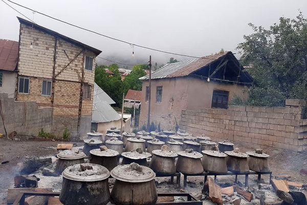 سنت پخت غذای نذری در کیاسر مازندران 