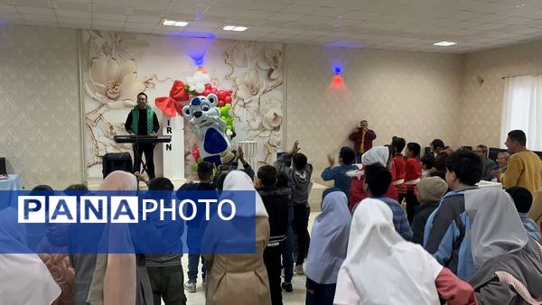 برگزاری جشنی برای معلولان، پاک‌ترین مخلوقات خدا در آشخانه 