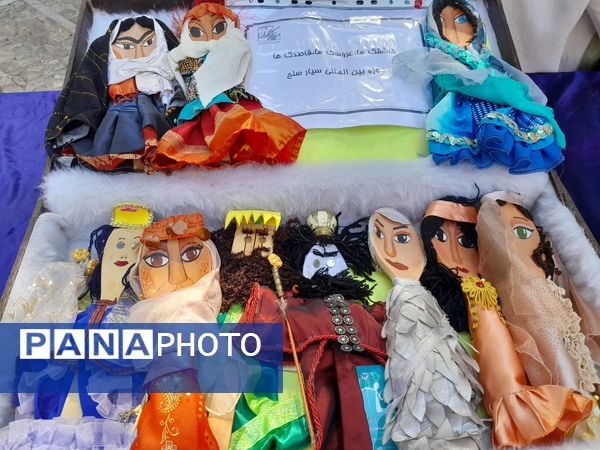 همایش کودک و شاهنامه در آرامگاه فردوسی 