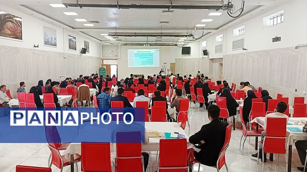 دوره‌های توانمندسازی معلمان با رویکرد نوین در شهرکرد