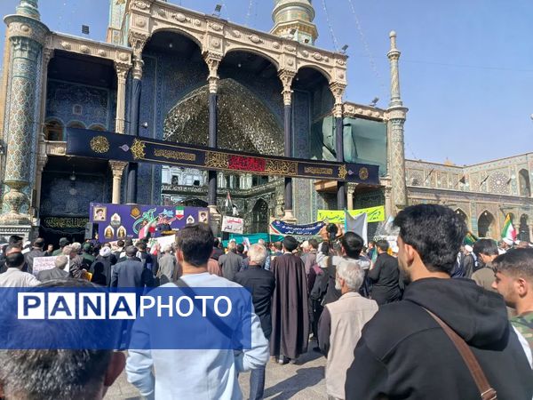 جلوه هایی از حضور مردم قم در راهپیمایی یوم الله 13 آبان