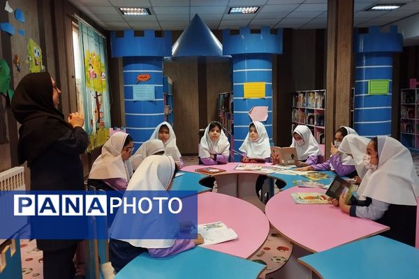  پیوند دانش‌آموزان دبستان سرای دانش با فرهنگ کتاب و کتابخوانی