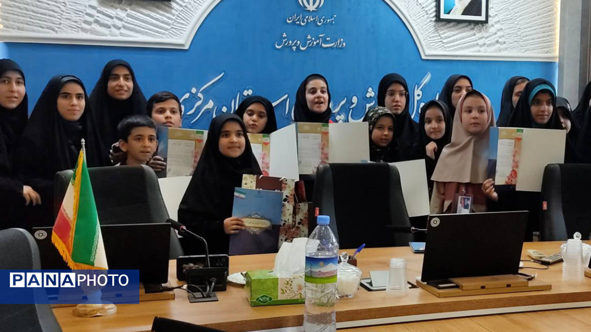 تجلیل از خبرنگاران برتر پانا استان مرکزی به مناسبت روز خبرنگار