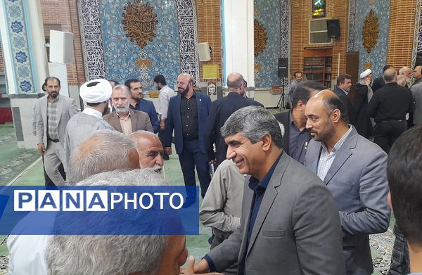 تجدید میثاق سرپرست آموزش وپرورش منطقه پردیس با شهدای گمنام