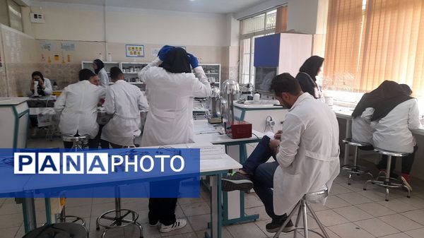 بیست و سومین دوره مسابقات علمی آزمایشگاه علوم پایه در پژوهش‌سرای خوارزمی کرج 