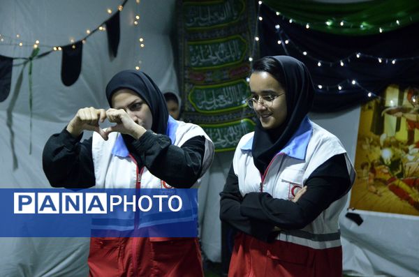 عزاداری شب هفتم محرم در دبیرستان فرزانگان