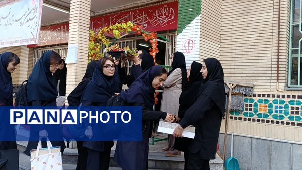 طلوع مهر در هنرستان نیک اندیشان