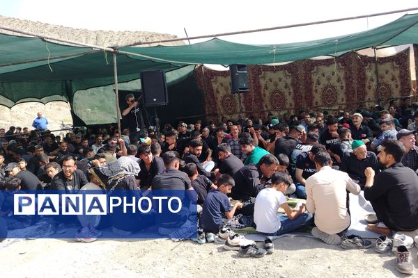 مراسم تعزیه خوانی در روز اربعین حسینی در شهر بار
