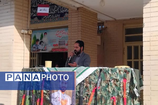 برگزاری جشن به مناسبت هفته دفاع مقدس و میلاد سیدالکریم در ناحیه یک شهرری 