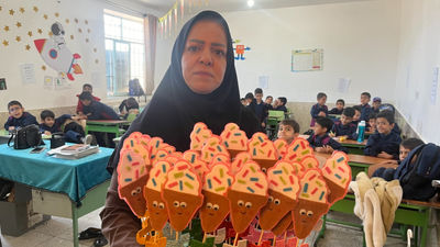 تدریس نشانه "ب" مثل بابا در دبستان شهید محمد منتظر قائم خاتم 