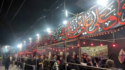 خادمی که به یاد پدر و پسران شهیدش در شلمچه خدمت می‌کند
