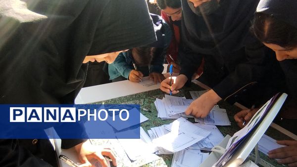 انتخابات شورای دانش آموزی در دبیرستان کوثر فرهنگیان 