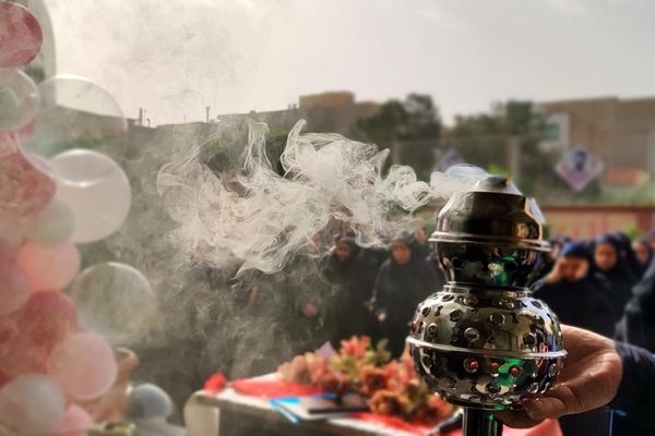 حضور خادمین آستان قدس رضوی در مدرسه شاهد کوثر رباط‌کریم به مناسبت دهه کرامت