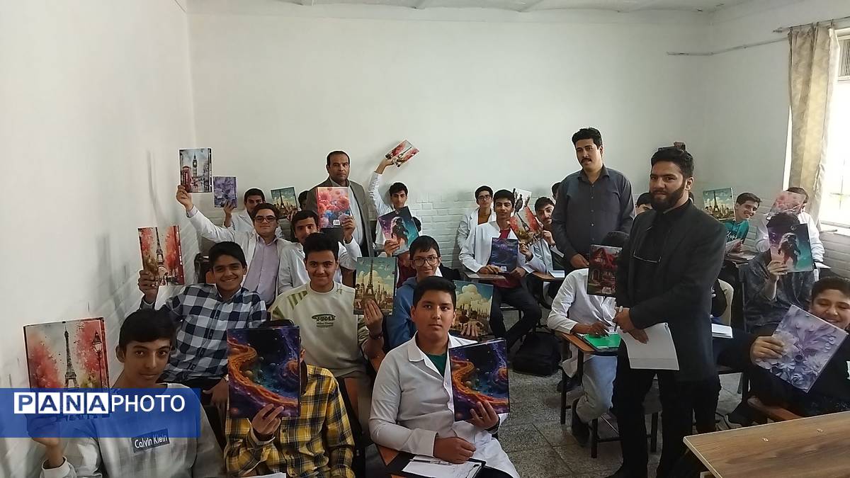 گرامیداشت روز دانش آموز در دبیرستان شاهد ابوذر غفاری 