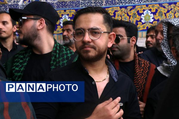 آسمان حرم مطهر رضوی غرق در نوای علمدار نیامد