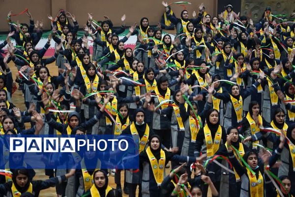 حماسه‌آفرینی هزار دانش‌آموز لرستانی در مانور یاوران انقلاب