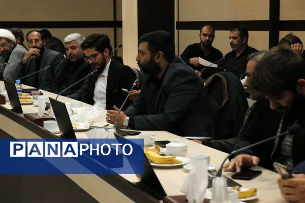 نشست هم‌اندیشی کانون‌های فرهنگی هنری مساجد با حضور معاون فرهنگی اجتماعی استاندار 