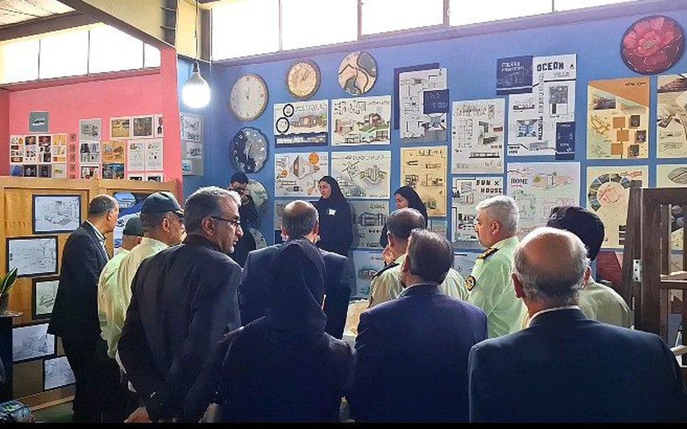 بازدید مسئولین اداره آموزش وپرورش خمینی‌شهر از نمایشگاه مشاغل هنرستان امیر در خمینی‌شهر

