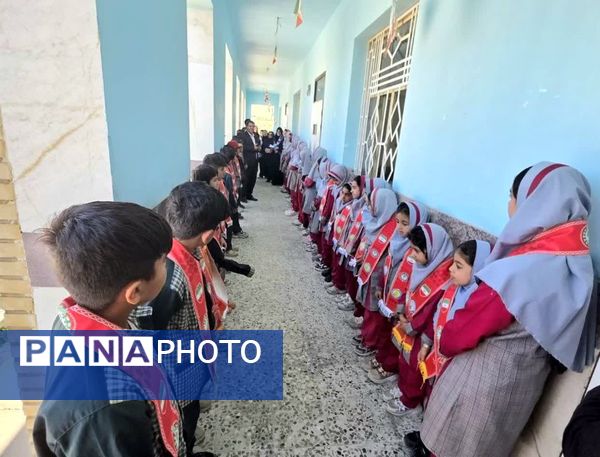 موج کتاب در مدارس روستایی؛ از هدیه‌ ۲۰۰ جلدی تا اشتیاقی برای مطالعه