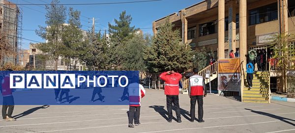 برگزاری بیست و هفتمین مانور سراسری زلزله در استان ایلام 