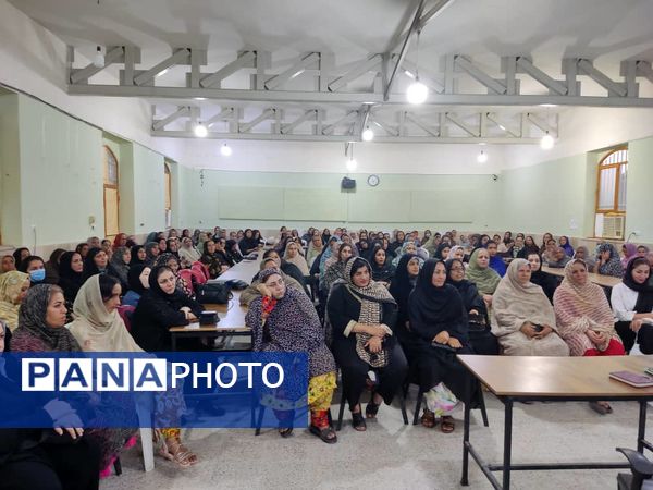 هفته پیوند اولیاء و مربیان هنرستان زهرای مرضیه(س) ناحیه یک بندرعباس
