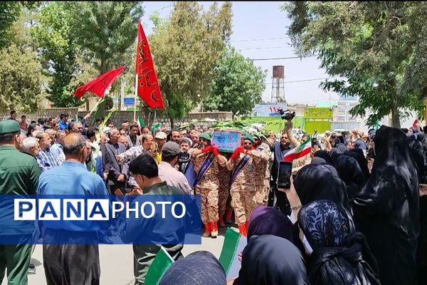 تشییع باشکوه پیکر شهدای اقتدار با حضور دانش‌آموزان رباط کریم در تهران