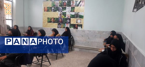حوزه امتحانی در دبیرستان نمونه شهید محمدی پور خلیل آباد 