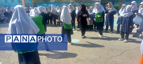  مسابقات ورزشی درون مدرسه‌ای به مناسبت هفته سلامت روان 