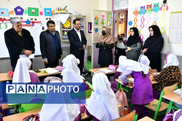 بازدید سرزده مدیرکل آموزش و پرورش کهگیلویه و بویراحمد از مدارس شاهد