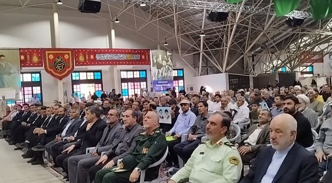 یادواره خورشید جماران در گلستان شهدای اصفهان