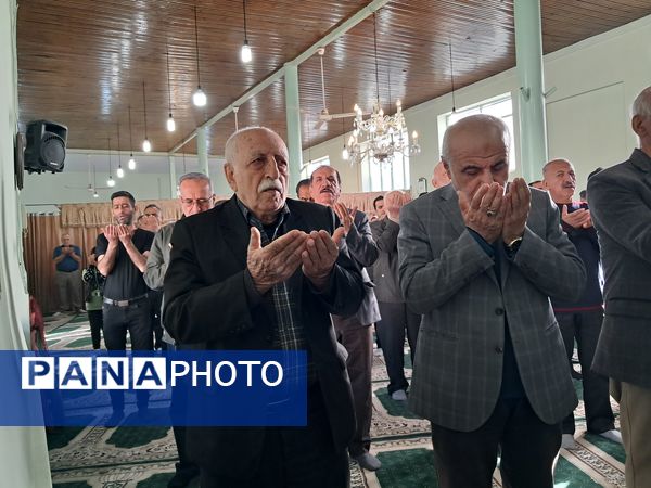 اقامه نماز عید سعید فطر در مسجد جامع جمنان قائمشهر