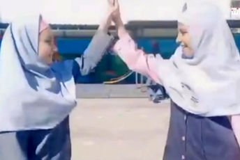 نقش مدرسه در پرورش نوجوانان 