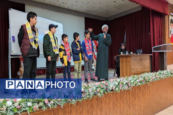 کلاس آموزشی خبرنگاری در کانون مهر تابان نیشابور